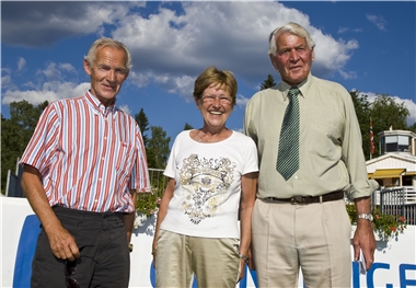 Terje Finnbråten, Karen Louise Valen og Arnfinn Lund på Øvrevoll 50 år senere.