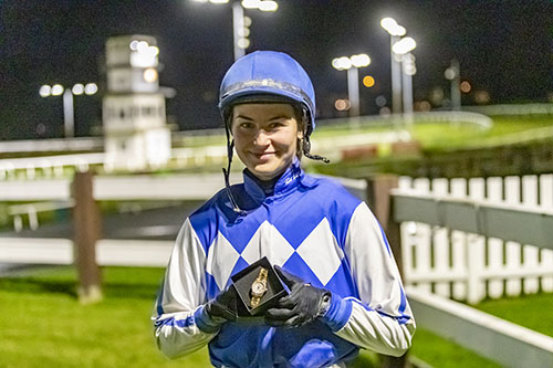 Frida Sandbraaten ©hesteguiden.com Frida Sandbraaten ©hesteguiden.com